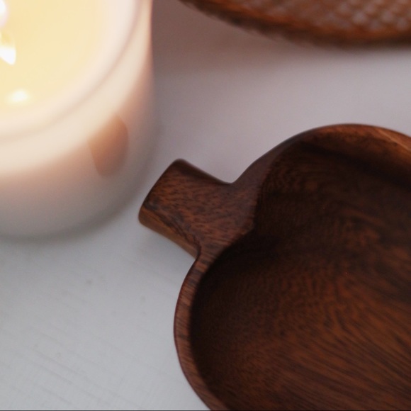 Set of 2 Vintage Monkey Pod Wooden Bowls - Picture 8 of 9